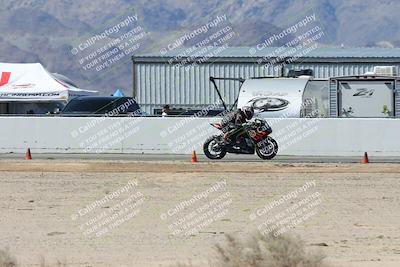 media/Oct-05-2025-CVMA (Sun) [[beeef4f201]]/Race 10-Formula Lightweight Twins Shootout/